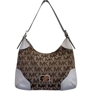 MICHAEL KORS - EUC Millbrook Signature Logo Hobo Purse White MK Soho Small